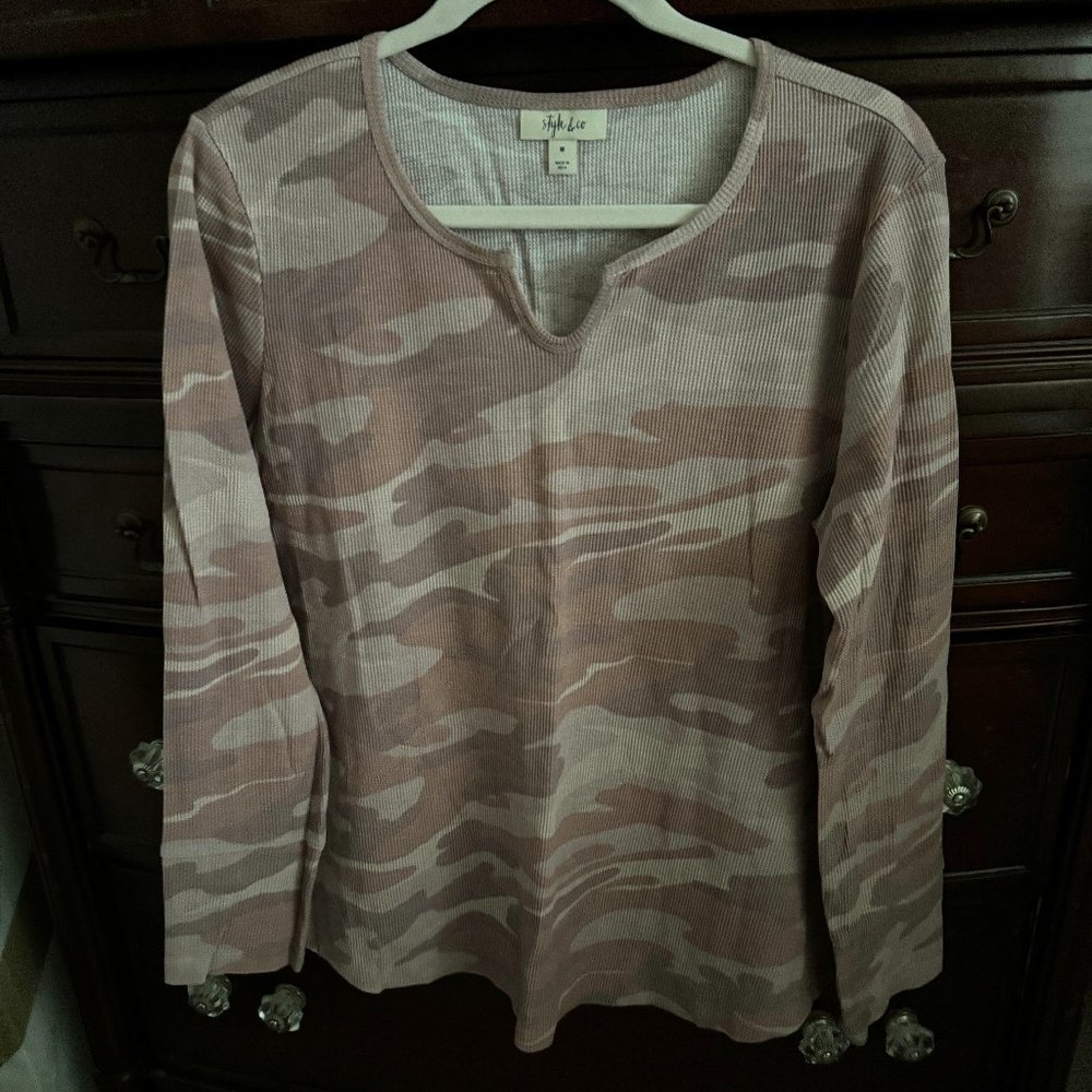 Mauve Camo Print Waffle Fabric Top - Size M